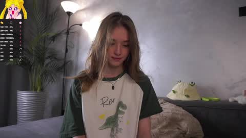 Mia online show from 03/27/26, 01:44