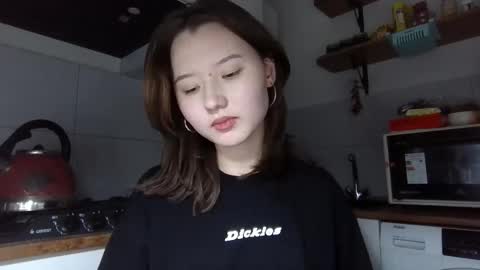 Lily online show from 11/23/25, 03:45