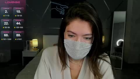 Sasha online show from 10/24/25, 01:35