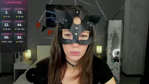 Sasha online show from 10/31/25, 01:39