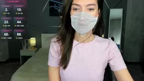 Sasha online show from 12/15/25, 01:32