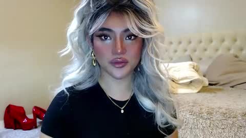 Lena online show from 01/25/25, 02:58