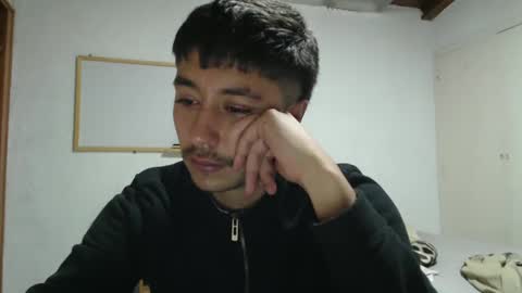 talhi_ online show from 01/01/25, 09:17