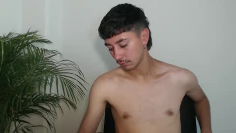 talhi_ online show from 10/28/25, 04:49