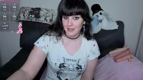 Snapshot of talia_bloodina chatting on 04/23/26, 01:18 Talia Bloodina online show from 04/23/26, 01:18