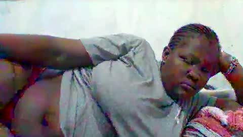 taliah254 online show from 12/04/25, 10:57