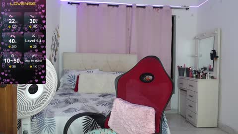 taliana  modelo independiente online show from 01/24/25, 02:07