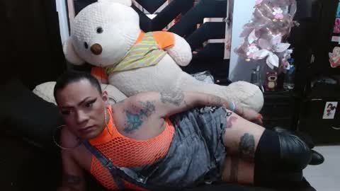 talianha online show from 11/28/25, 11:18