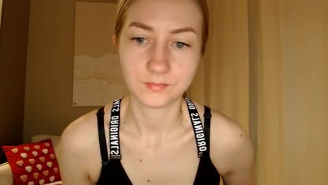  Kira  online show from 02/28/25, 09:25