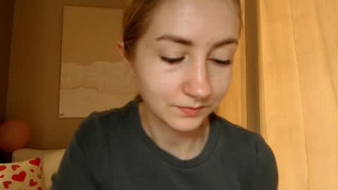  Kira  online show from 03/07/25, 06:35