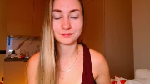  Kira  online show from 11/27/25, 06:04