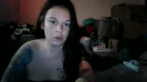 Snapshot of talktomenicely_ chatting on 02/01/25, 05:16 Lily Rhoades online show from 02/01/25, 05:16