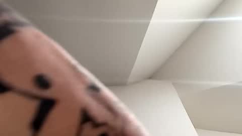 Tallcleancuthung online show from 04/09/26, 11:04