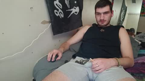 tallerandhandsomer online show from 01/16/26, 10:19