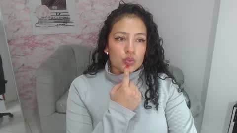 Tamara online show from 11/18/25, 02:28