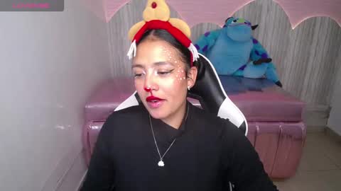 Tamara online show from 11/21/25, 02:54