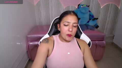 Tamara online show from 11/22/25, 02:43