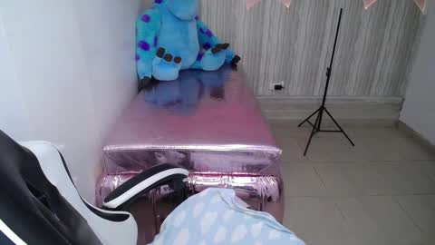 Tamara online show from 11/26/25, 04:02