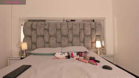 Tamara online show from 02/13/25, 10:22