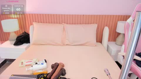 Rousaly online show from 11/18/25, 11:25