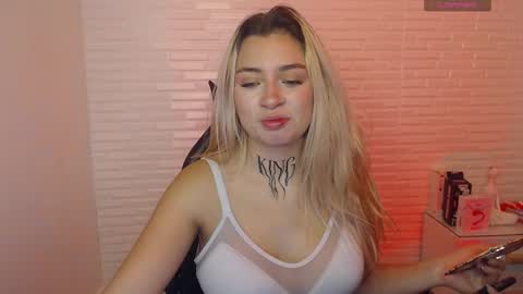 Snapshot of tamara_velezz chatting on 02/25/26, 09:13 Tamara online show from 02/25/26, 09:13