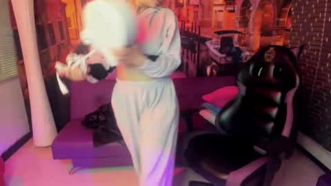 Tamara online show from 03/19/26, 09:24