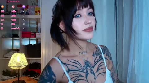 Cami 3 online show from 06/01/26, 12:29