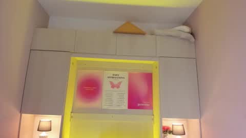 Tami online show from 12/19/25, 07:43