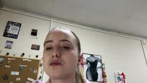 Karina online show from 04/27/26, 05:11