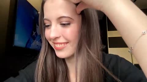 Sasha online show from 11/09/25, 11:52