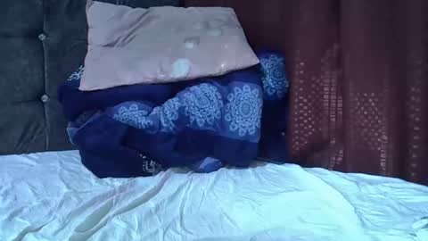 Snapshot of tamilah chatting on 05/27/26, 12:18 tamilah online show from 05/27/26, 12:18