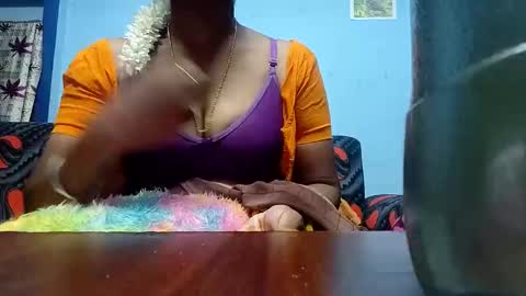 Snapshot of tamilmadhi520 chatting on 03/02/26, 05:53 tamilmadhi520 online show from 03/02/26, 05:53