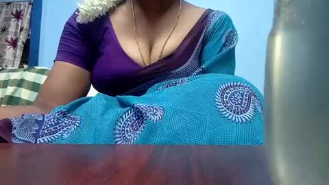 Snapshot of tamilmadhi520 chatting on 05/21/26, 06:42 tamilmadhi520 online show from 05/21/26, 06:42