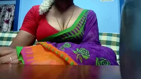 Snapshot of tamilmadhi520 chatting on 05/21/26, 06:48 tamilmadhi520 online show from 05/21/26, 06:48