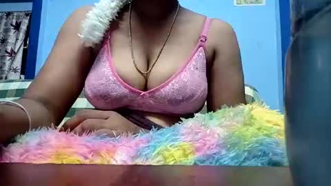 Snapshot of tamilmadhi520 chatting on 07/08/26, 07:35 tamilmadhi520 online show from 07/08/26, 07:35