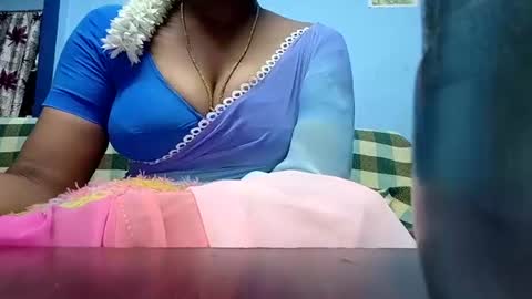Snapshot of tamilmadhi520 chatting on 07/23/26, 05:33 tamilmadhi520 online show from 07/23/26, 05:33