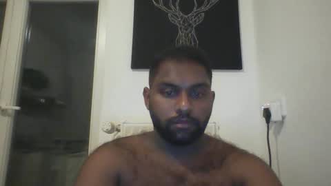 tamilpaiyan09 online show from 04/05/26, 08:50