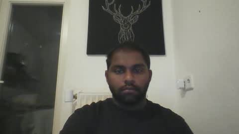 tamilpaiyan09 online show from 05/15/26, 08:38