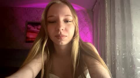 Snapshot of tammiglembocki chatting on 05/01/26, 07:40 Jenny online show from 05/01/26, 07:40