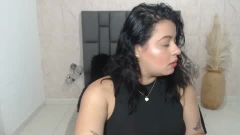 tammycooperr online show from 01/11/25, 06:14