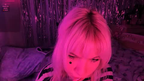 Lola online show from 01/07/26, 07:16