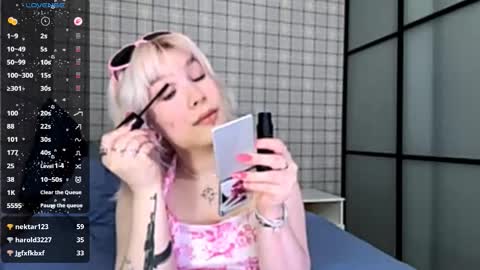 Lola online show from 01/14/26, 07:08