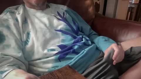 tampabatorbro online show from 02/02/26, 08:51