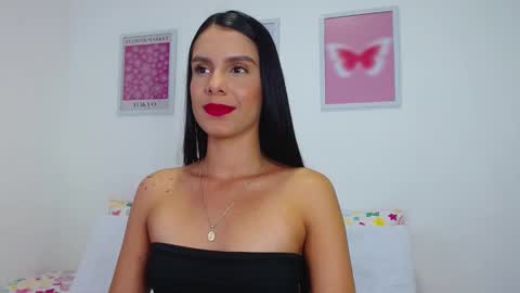 Snapshot of tamy_sweet01 chatting on 01/05/25, 02:38 tamy sweet01 online show from 01/05/25, 02:38