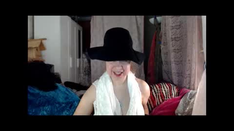 Snapshot of tanganiika chatting on 12/18/24, 08:47 Milena online show from 12/18/24, 08:47