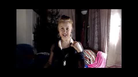 Snapshot of tanganiika chatting on 01/17/25, 11:40 Milena online show from 01/17/25, 11:40