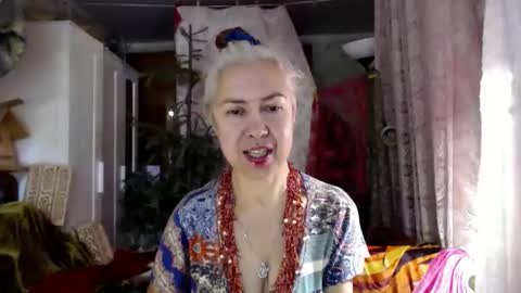 Snapshot of tanganiika chatting on 09/16/25, 05:08 Milena online show from 09/16/25, 05:08