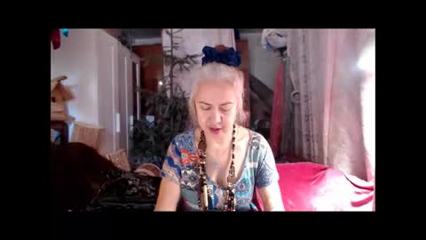 Snapshot of tanganiika chatting on 09/26/25, 04:38 Milena online show from 09/26/25, 04:38