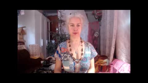 Snapshot of tanganiika chatting on 10/14/25, 05:30 Milena online show from 10/14/25, 05:30