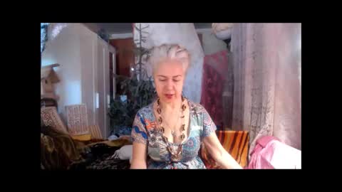 Snapshot of tanganiika chatting on 10/16/25, 05:19 Milena online show from 10/16/25, 05:19